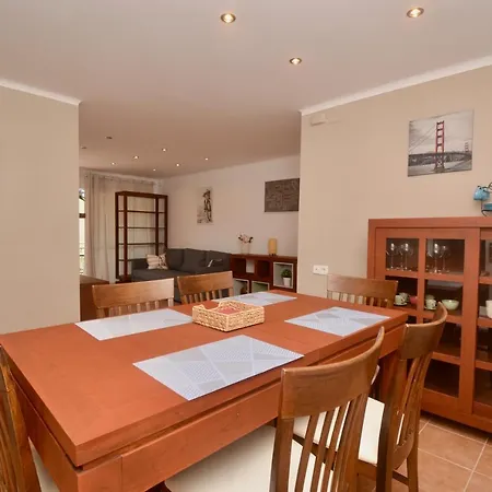 Apartamento 2 Hab, 2 Wc, Wifi, Ac *