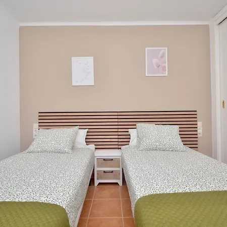 Apartamento 2 Hab, 2 Wc, Wifi, Ac *